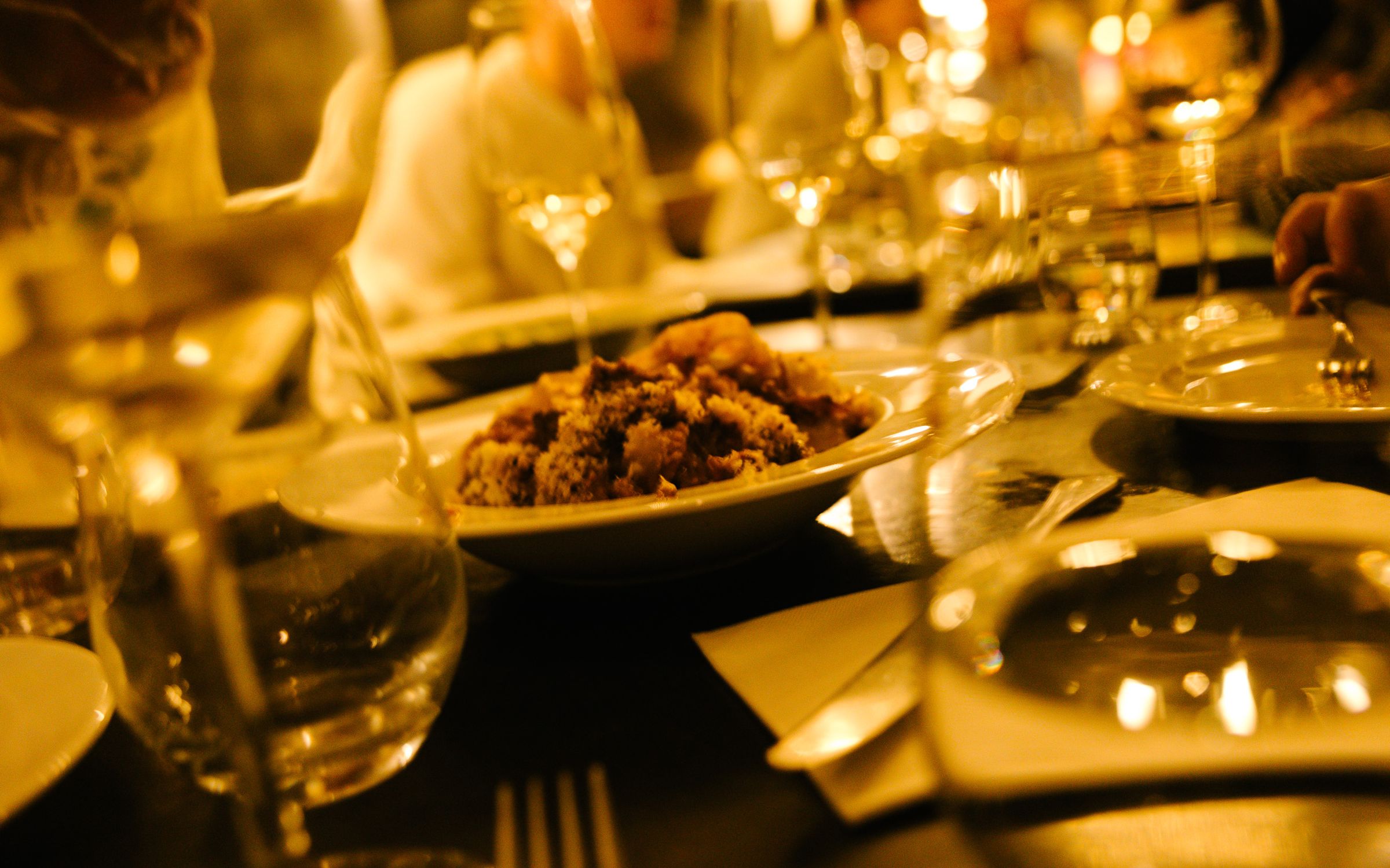 A long DOSCH table by candlelight